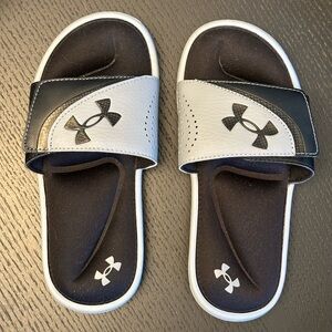 Under Armour Kids Black and Gray Slide Sandals Size 3Y
